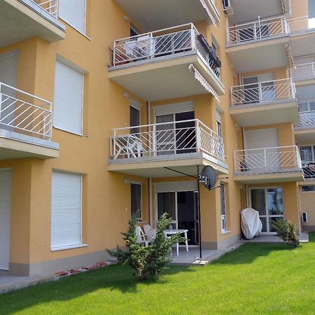 Apartment In Siofok/Balaton 19671 Kültér fotó